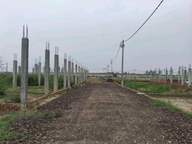 Residential Plot in Dadri for resale Greater Noida. The reference number is 20736324