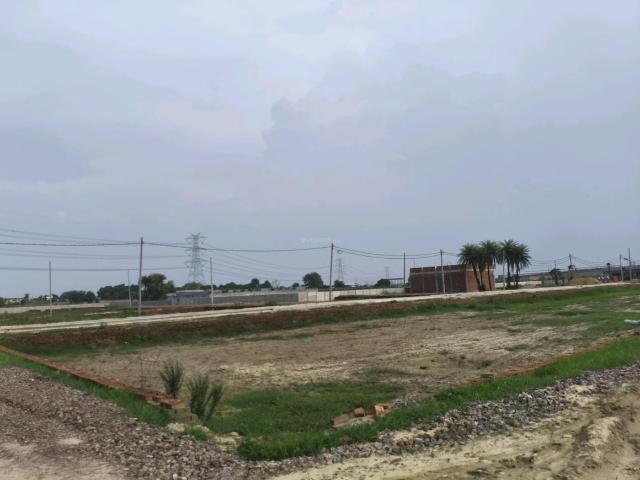 Residential Plot in Dadri for resale Greater Noida. The reference number is 20838651