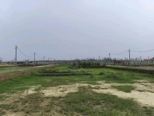Residential Plot in Dadri for resale Greater Noida. The reference number is 20838668
