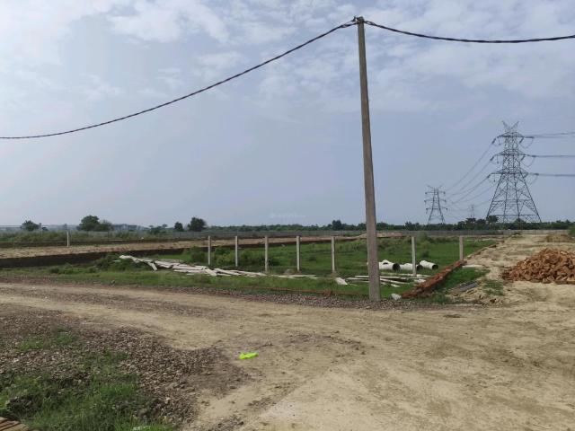 Residential Plot in Dadri for resale Greater Noida. The reference number is 20838610
