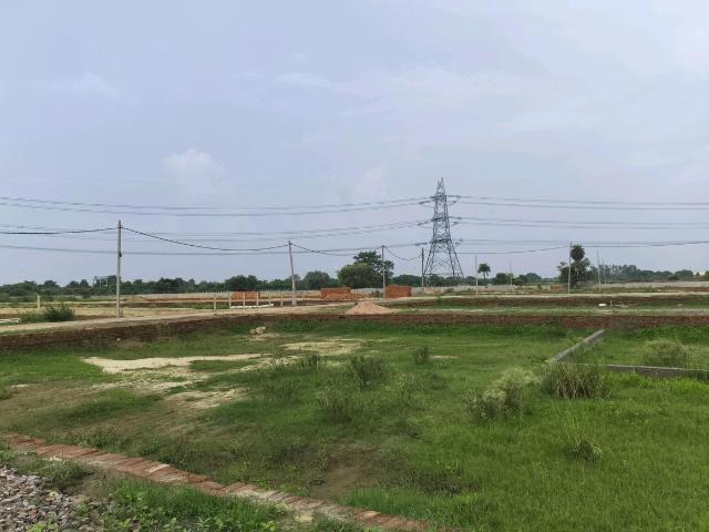 Residential Plot in Dadri for resale Greater Noida. The reference number is 20838799