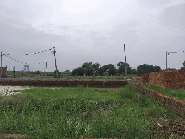 Residential Plot in Dadri for resale Greater Noida. The reference number is 20838735