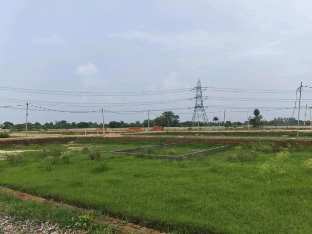 Residential Plot in Dadri for resale Greater Noida. The reference number is 20838868