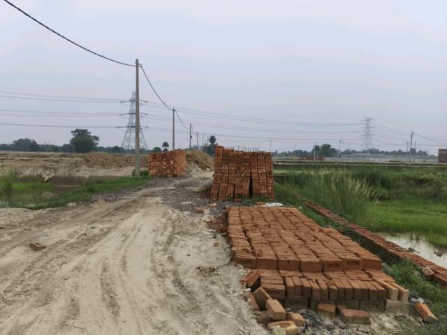 Residential Plot in Dadri for resale Greater Noida. The reference number is 20993806