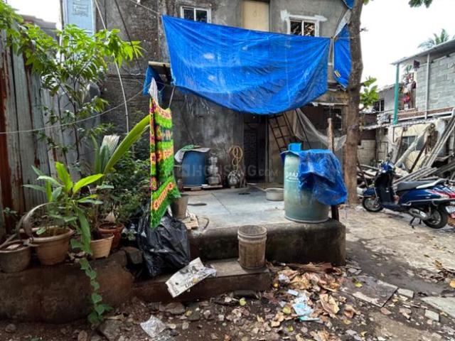 Residential Plot in Dahisar East for resale Mumbai. The reference number is 4890415