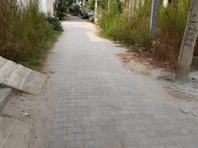 Residential Plot in Dasna for resale Ghaziabad. The reference number is 20608910