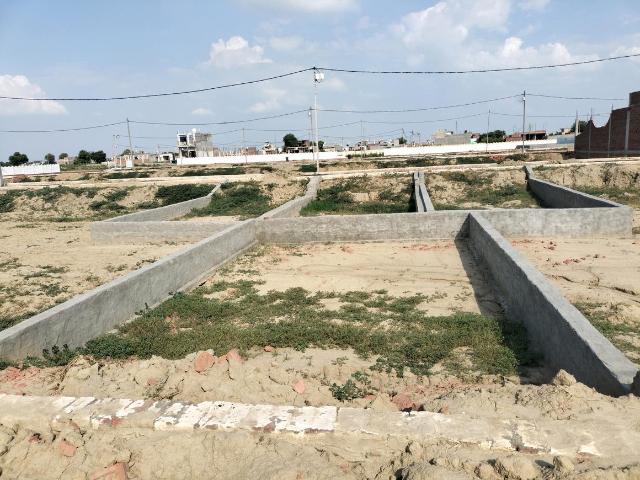 Residential Plot in Defense Mega City for resale Greater Noida. The reference number is 17334624