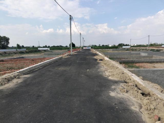 Residential Plot in Defense Mega City for resale Greater Noida. The reference number is 17334632