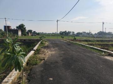 Residential Plot in Defense Mega City for resale Greater Noida. The reference number is 18067584