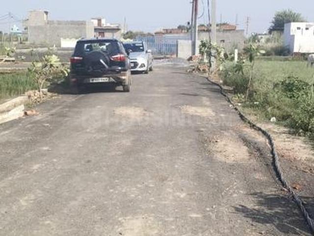 Residential Plot in Defense Mega City for resale Greater Noida. The reference number is 20291775