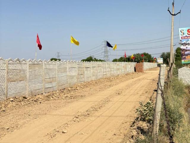 Residential Plot in Deori for resale Agra. The reference number is 20364372