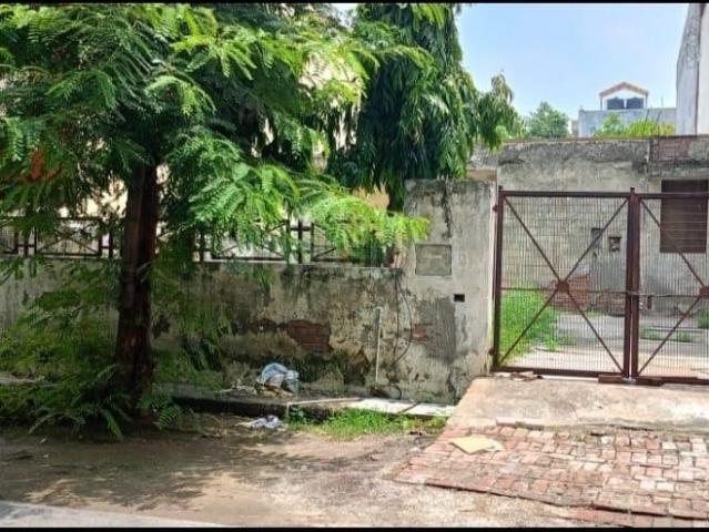 Residential Plot in Delta I for resale Greater Noida. The reference number is 15168386