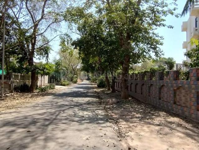Residential Plot in Delta II for resale Greater Noida. The reference number is 20477080