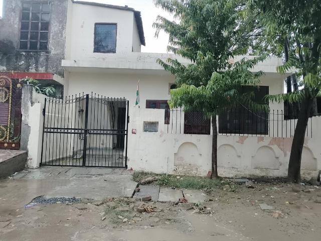 Residential Plot in Delta II for resale Greater Noida. The reference number is 21171520
