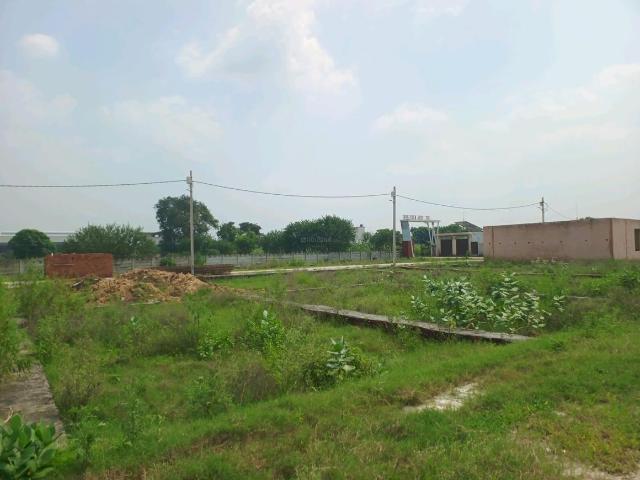 Residential Plot in Dhoom Manikpur for resale Greater Noida. The reference number is 21070624