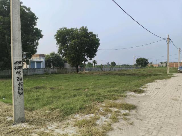 Residential Plot in Dhoom Manikpur for resale Greater Noida. The reference number is 21122368