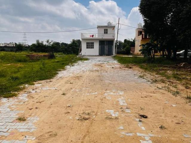 Residential Plot in Dhumaspur for resale Gurgaon. The reference number is 21029108