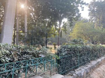 Residential Plot in DLF Phase 2 for resale Gurgaon. The reference number is 18575966