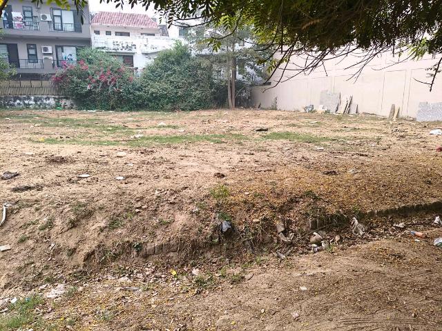Residential Plot in DLF Phase 3 for resale Gurgaon. The reference number is 17404694