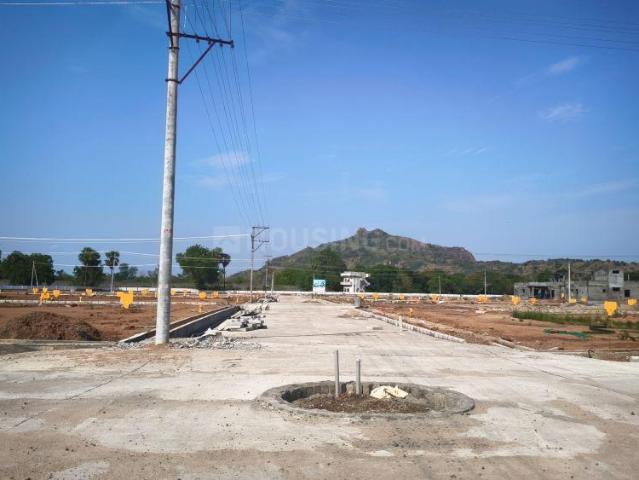 Residential Plot in Dokiparru for resale Guntur. The reference number is 20735492