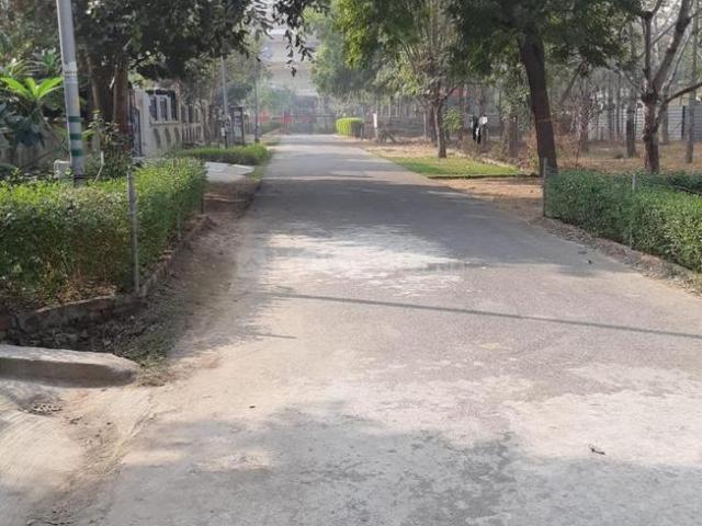 Residential Plot in Eta I for resale Greater Noida. The reference number is 18167587