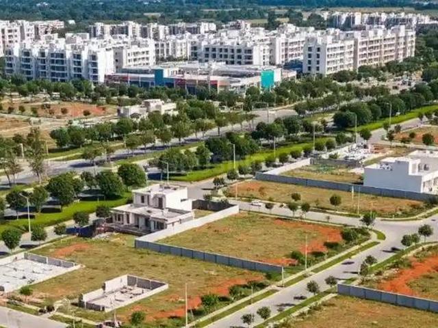 Residential Plot in Eta I for resale Greater Noida. The reference number is 19973401