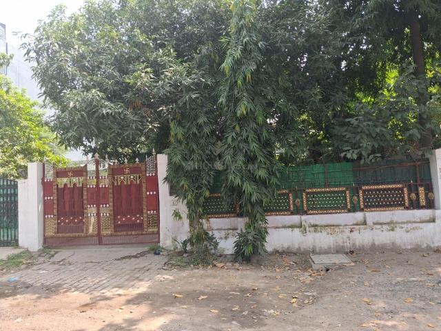 Residential Plot in Eta I for resale Greater Noida. The reference number is 21266985