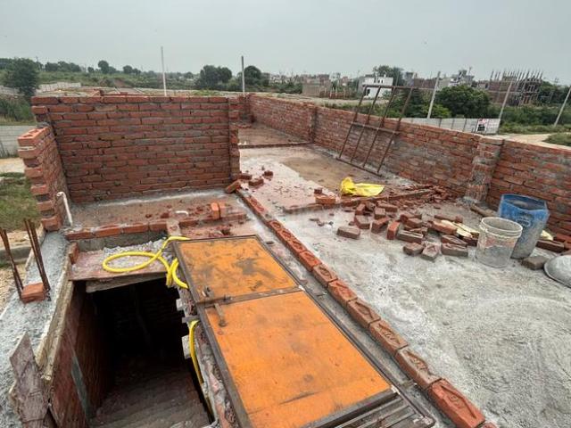 Residential Plot in Eta I for resale Greater Noida. The reference number is 21383813