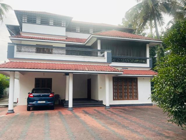 Residential Plot in Edappally for resale Kochi. The reference number is 18573554