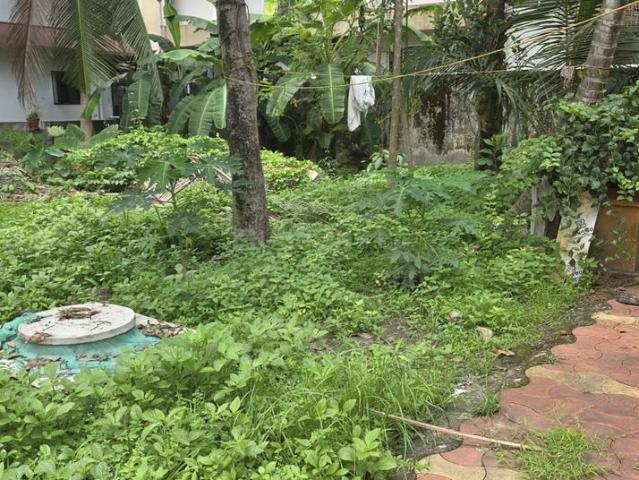 Residential Plot in Edappally for resale Kochi. The reference number is 20386964