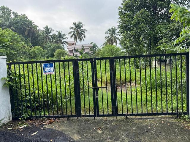 Residential Plot in Edappally for resale Kochi. The reference number is 21324160