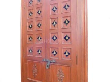 Residential Plot in Egmore for resale Chennai. The reference number is 17243848