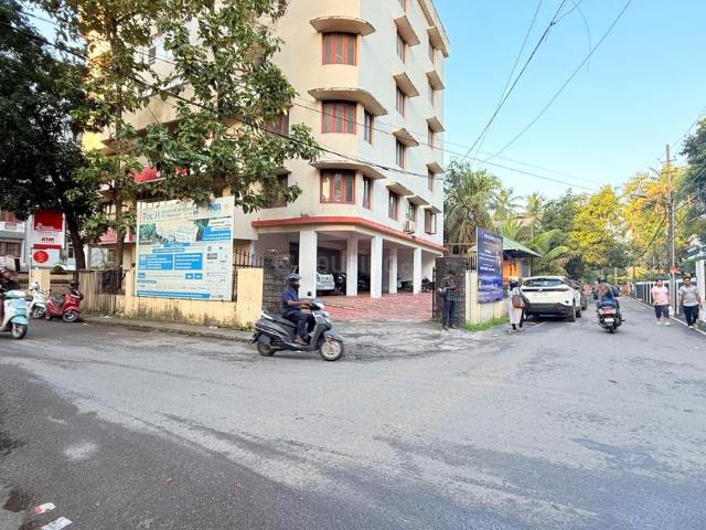 Residential Plot in Elamkulam for resale Kochi. The reference number is 19814540