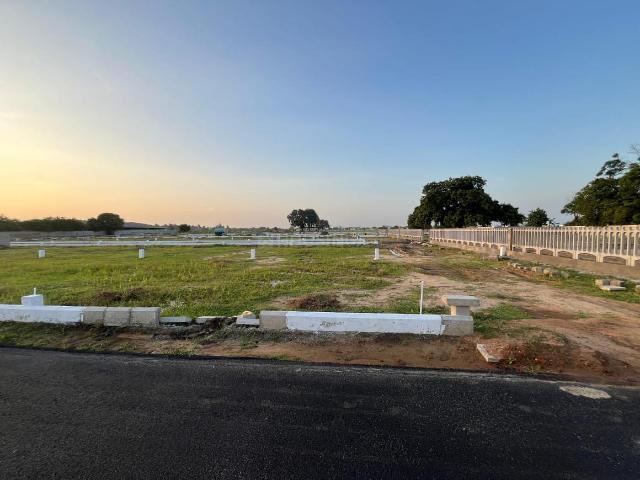 Residential Plot in Electronics Estate for resale Hosur. The reference number is 19686782