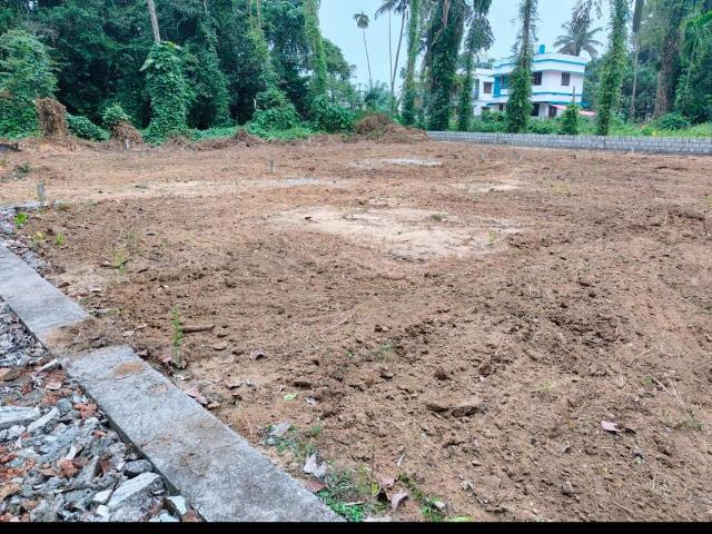 Residential Plot in Eloor for resale Kochi. The reference number is 19272812