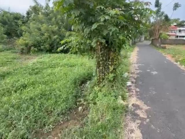 Residential Plot in Eroor for resale Kochi. The reference number is 20845829