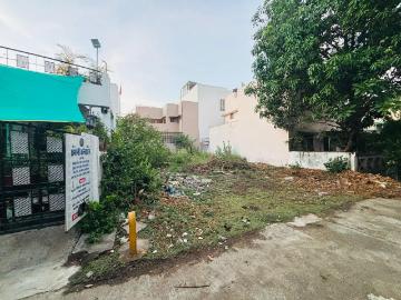 Residential Plot in Gulmohar Colony for resale Bhopal. The reference number is 20147726