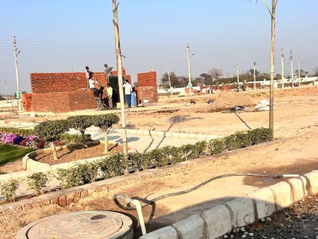 Residential Plot in Gulabgarh for resale Dera Bassi. The reference number is 21219934