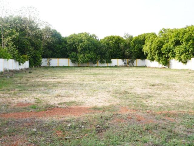 Residential Plot in Gummudipoondi for resale Chennai. The reference number is 20410147
