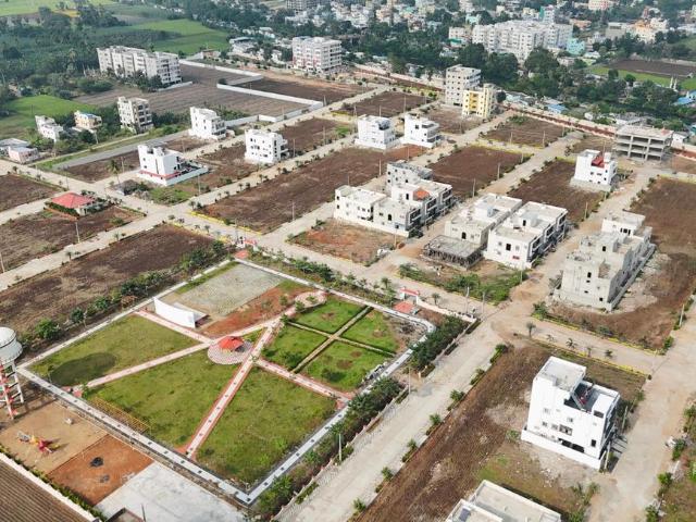 Residential Plot in Guntupalli for resale Vijayawada. The reference number is 20930041