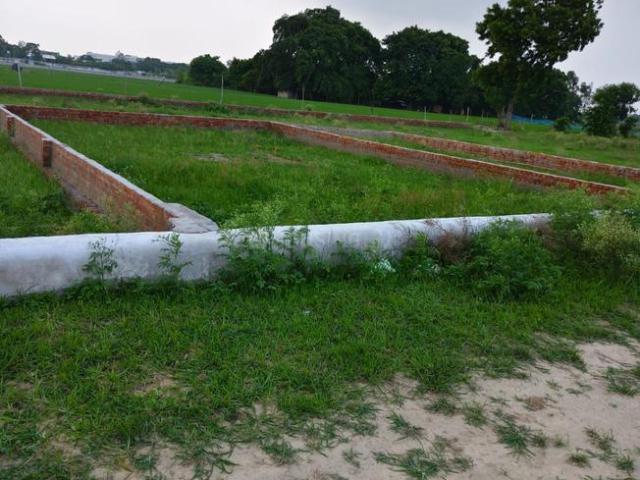 Residential Plot in Gadia for resale Barabanki. The reference number is 20856970