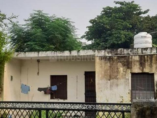 Residential Plot in Gamma I for resale Greater Noida. The reference number is 21083692