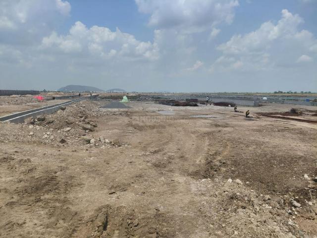 Residential Plot in Gannavaram for resale Krishna. The reference number is 19812457