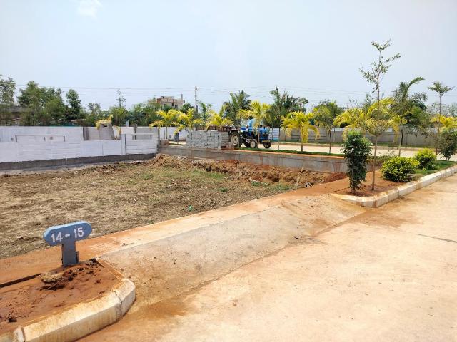 Residential Plot in Gannavaram for resale Krishna. The reference number is 20194777