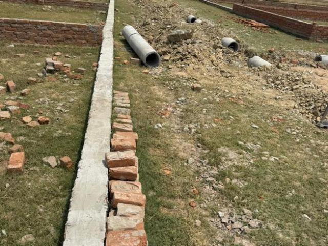 Residential Plot in Gangapur for resale Varanasi. The reference number is 20068835