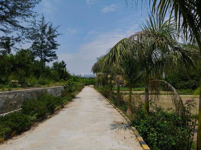 Residential Plot in Garh Mukteshwar for resale Hapur. The reference number is 20789577