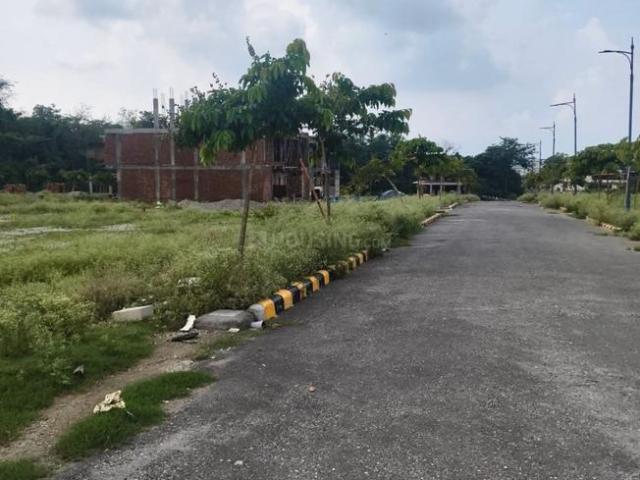 Residential Plot in Garhi Cantt for resale Dehradun. The reference number is 20881448