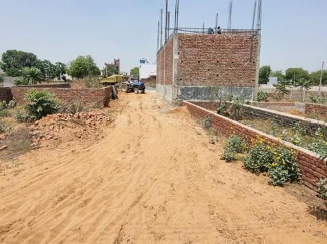 Residential Plot in Garhi Harsaru for resale Gurgaon. The reference number is 17137742