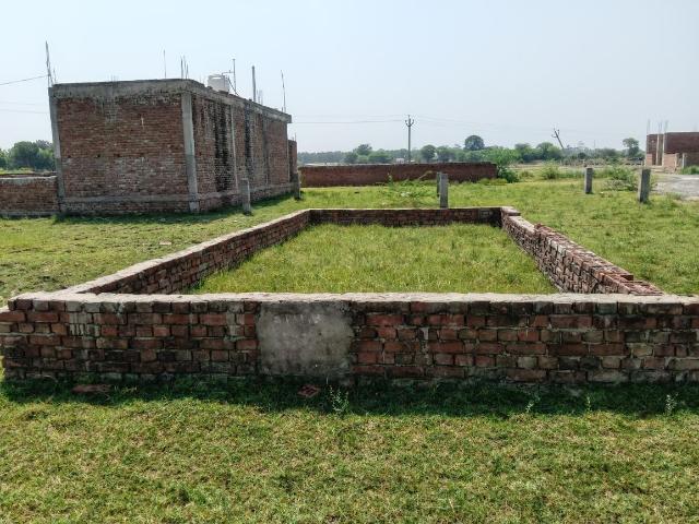 Residential Plot in Gauhania for resale Allahabad. The reference number is 20537969
