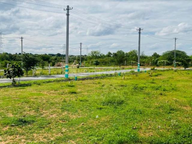 Residential Plot in Gauribidanur for resale Chikballapur District. The reference number is 20356646